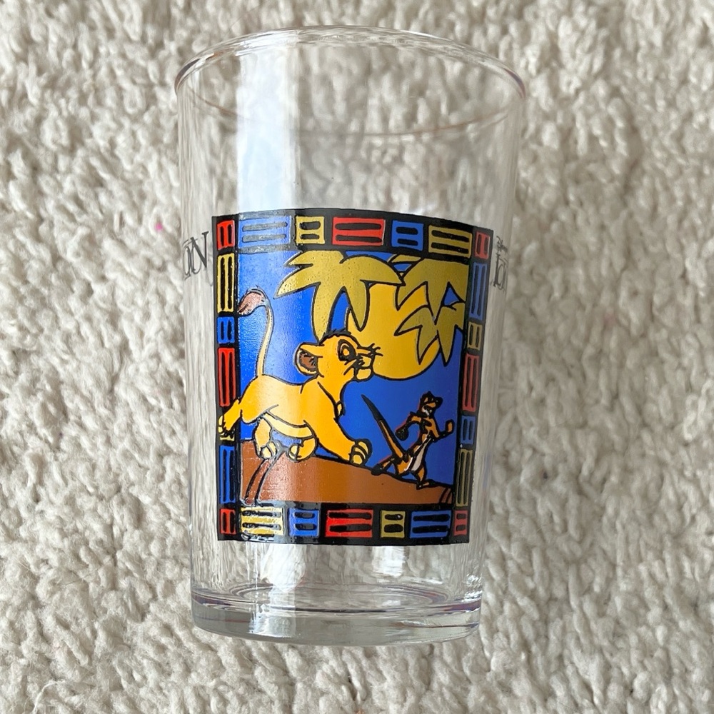 1990’s Vintage Lion King Themed Glass Carafe Bottle and Cup Set - Picture 6 of 11